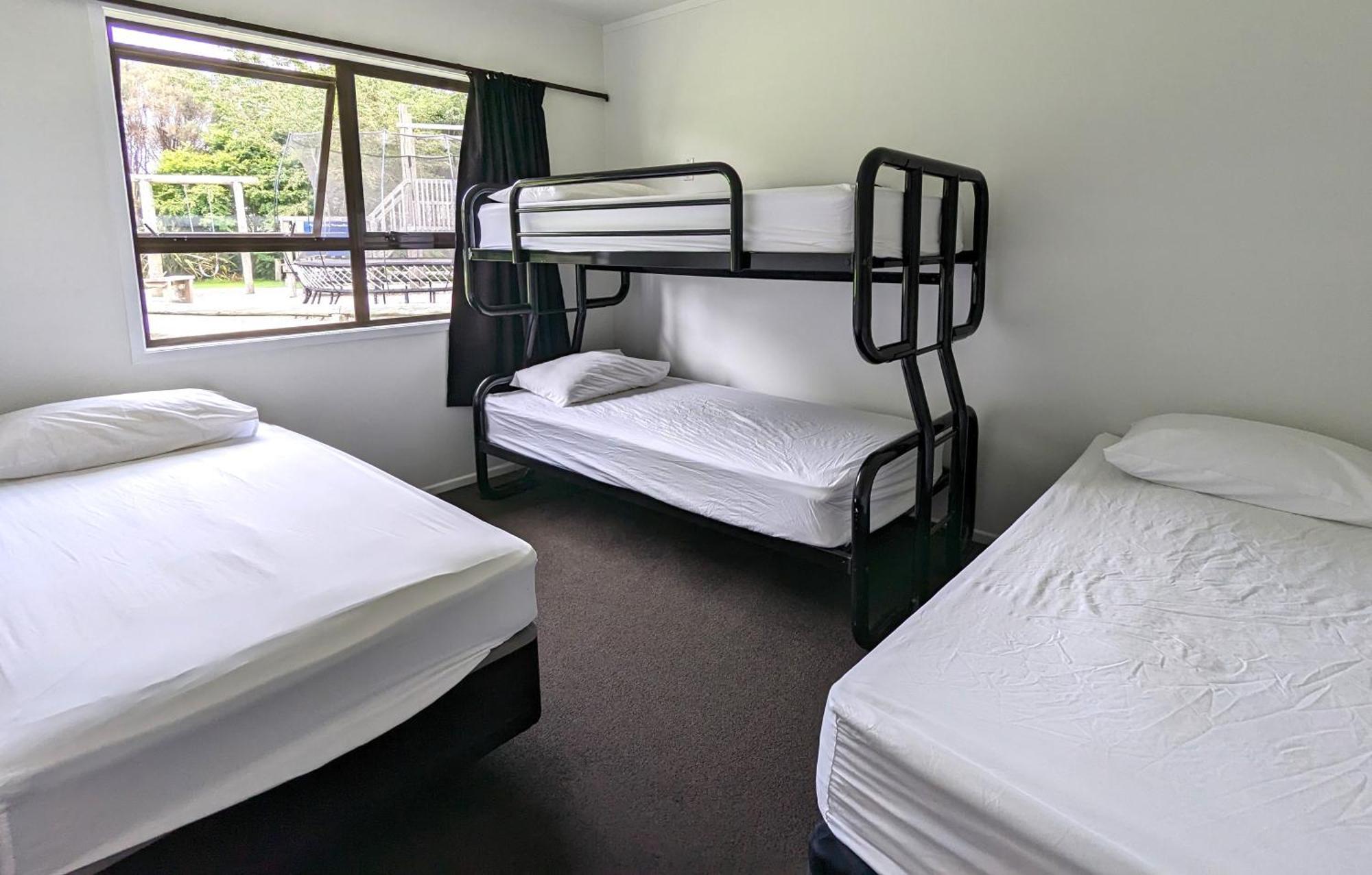 Holdens Bay Holiday Park Роторуа Екстериор снимка